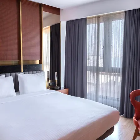 Henna Hotel