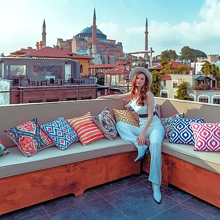 Henna Hotel 4*