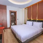 Henna Hotel