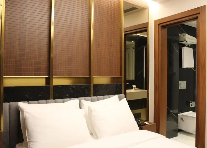 Ξενοδοχείο Henna 4*